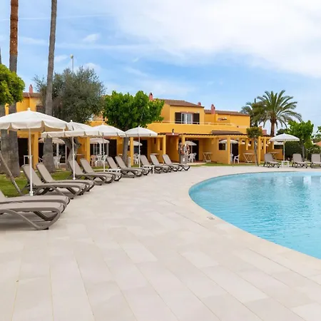 Апартаменты Ses Anneres Кала-эн-Бланес